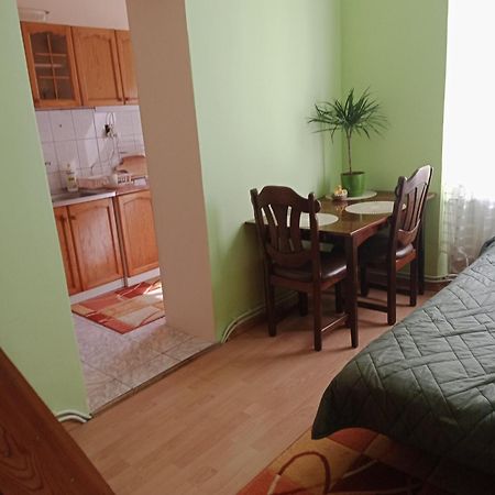 Apartament Kolo Dworcu Przemyśl Kültér fotó